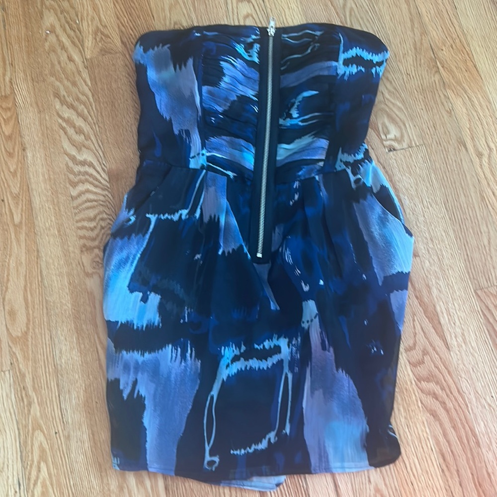 Size small